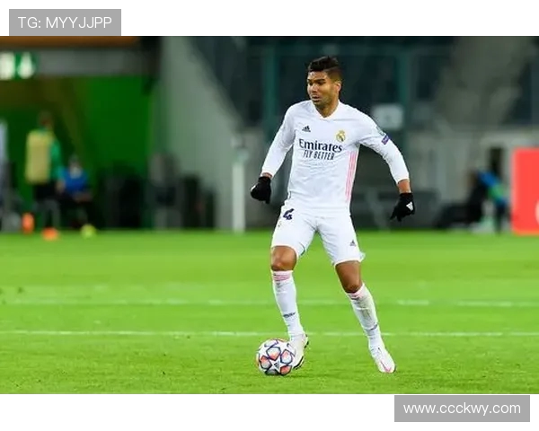 18岁中卫雷吉亚尼训练表现出色有望成为多特主力阵容新星